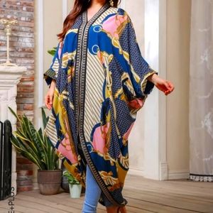 Brawting sleeve contrast dresses.( duster)